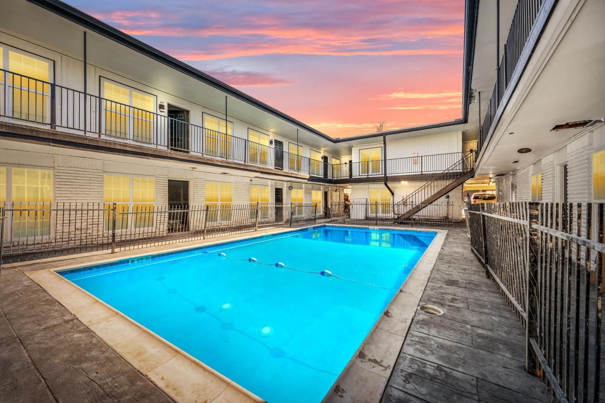 Comfortable 2Br Apt In Vibrant Houston Heights Kültér fotó